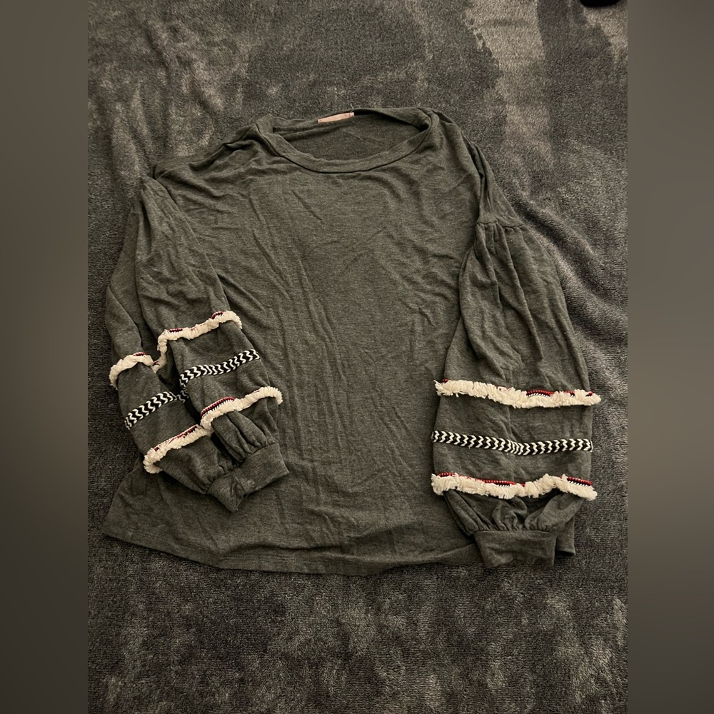 Laurie Belles Long/Bell Sleeve Top